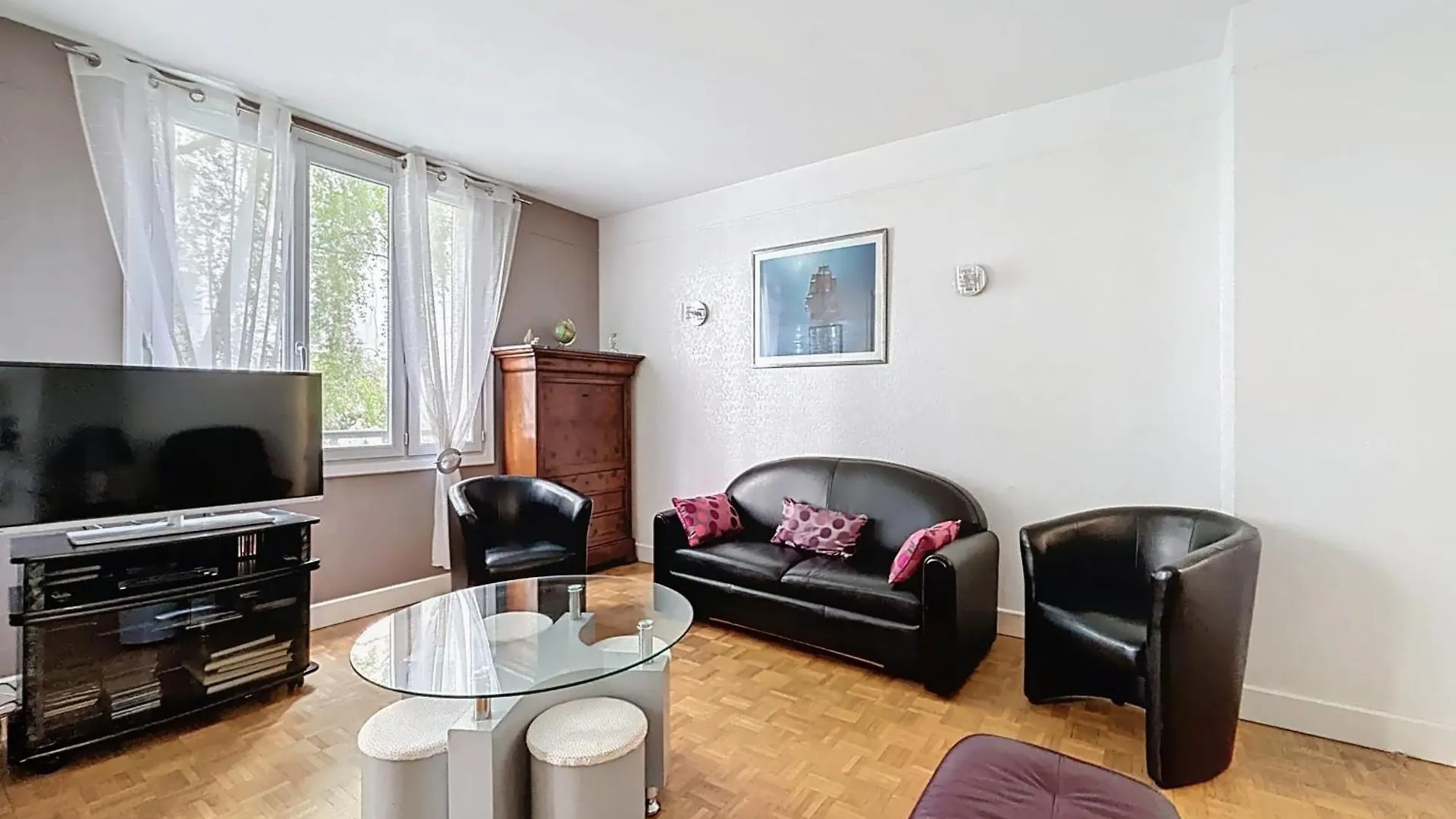 Spacious 2-Room Apartment Near Nation Parijs Frankrijk